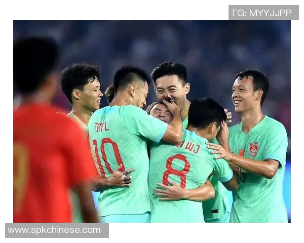 中国男足迎战突尼斯力争胜利展现实力与团队精神